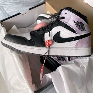 AIR JORDAN 1 MID SE 'ZEN MASTER'
White

US SIZE US 9.0 M